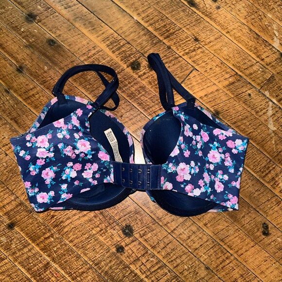 Victoria’s Secret navy rose print 32DDD lined Demi bra - Picture 2 of 3